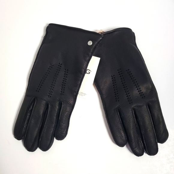 UGG Other - UGG Leather Faux Fur-Lined Touchscreen Gloves